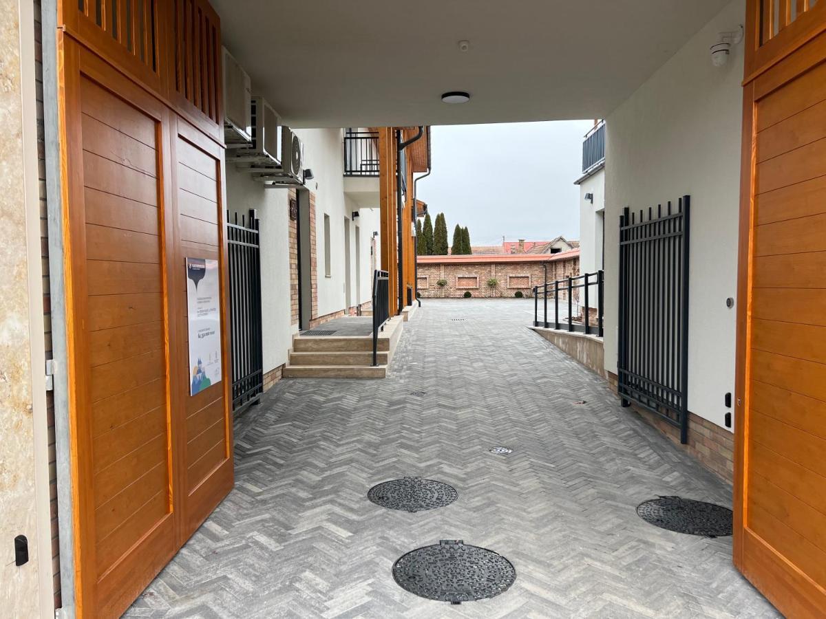 H11 Rooms Esztergom Extérieur photo