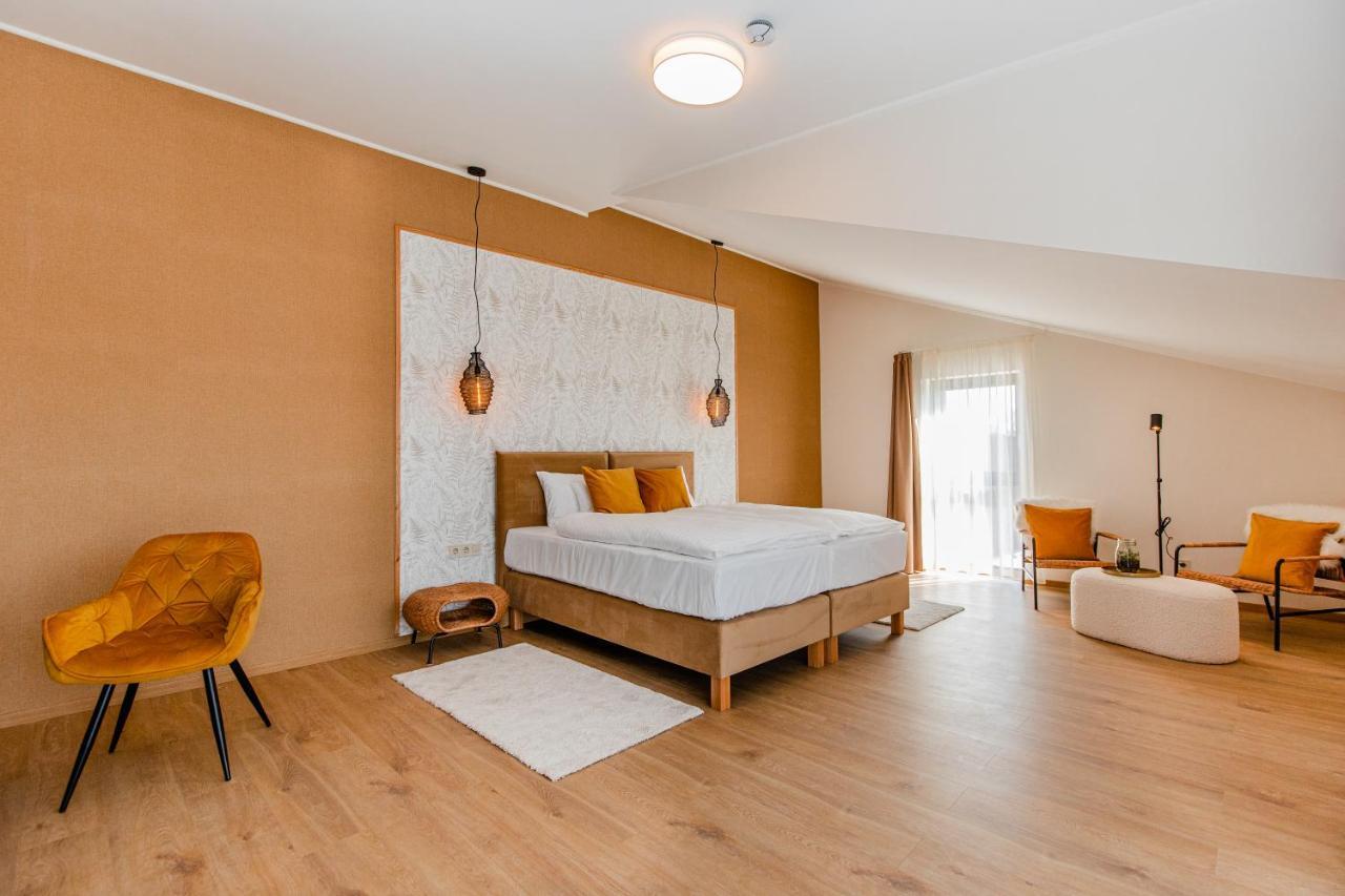H11 Rooms Esztergom Extérieur photo
